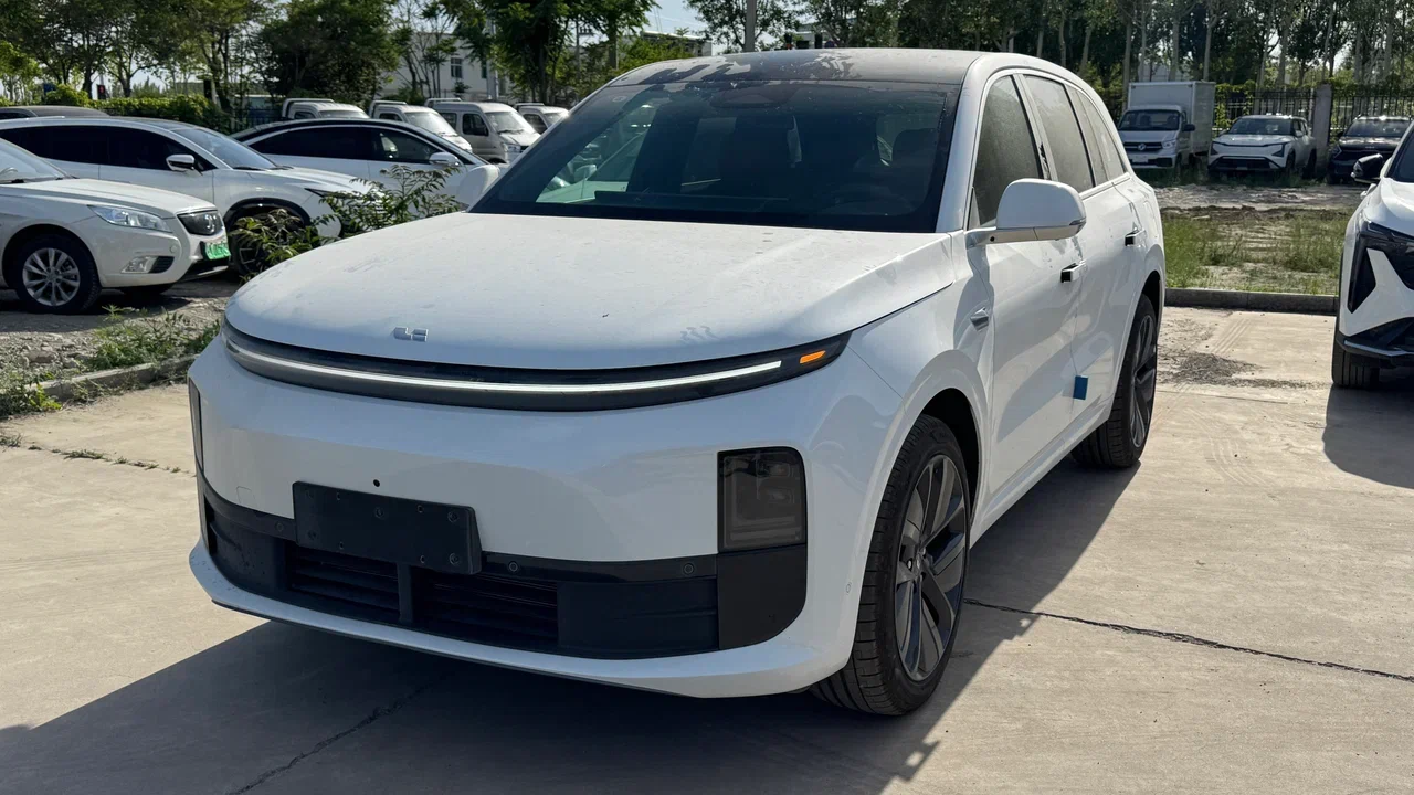 LiXiang L6 PRO view 2